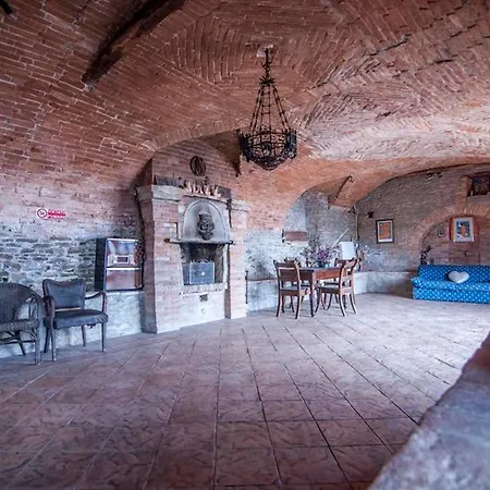 In House - Castello Dei Diamanti Guest house Belvedere Langhe