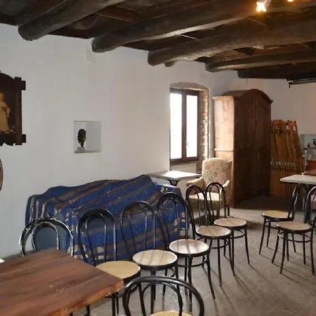 Castello Dei Diamanti بيت ضيافة Belvedere Langhe